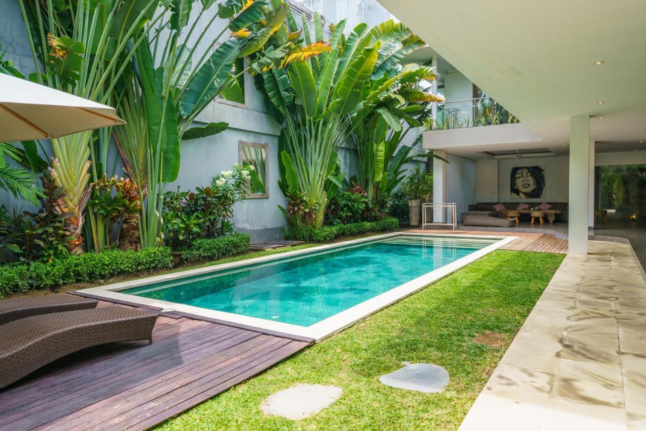 Paloma - Chic Tropical Garden With Outdoor Pool Villa