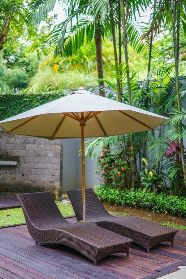 Paloma - Chic Tropical Garden With Outdoor Pool Villa