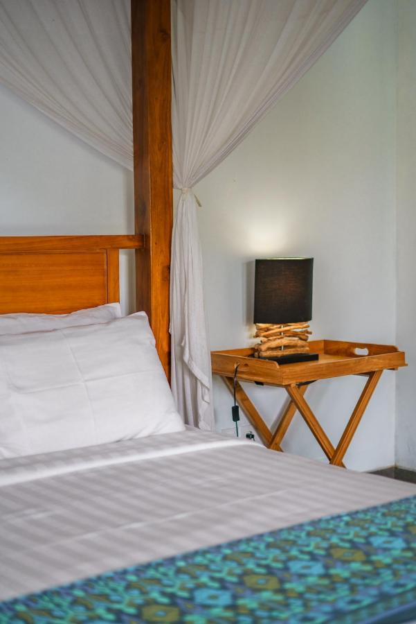Villa Paloma - Chic Tropical Garden With Outdoor Pool