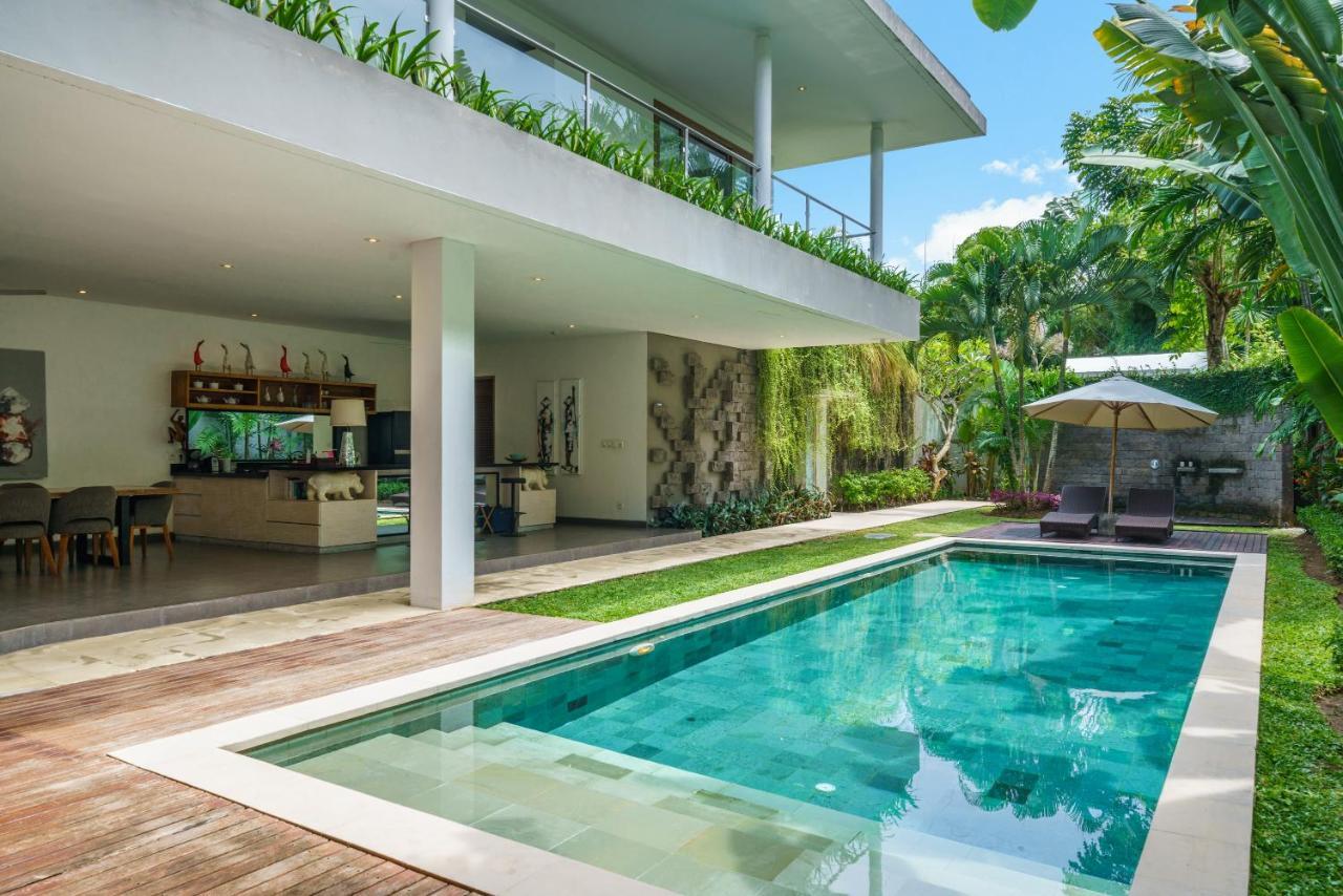 Paloma - Chic Tropical Garden With Outdoor Pool Villa